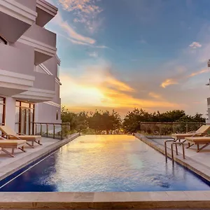 Wyndham Garden Kuta Bali 4*, Кута Индонезия