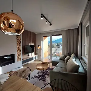 https://rj-apartament-widok-na-niek.karpacz-hotel.com