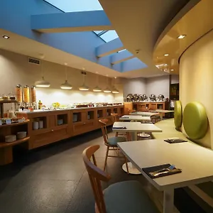 Otel 987 Design ****