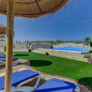 https://villa-damara.es-andalucia.com