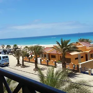 santa-maria-beach.cape-verdehotels.com/